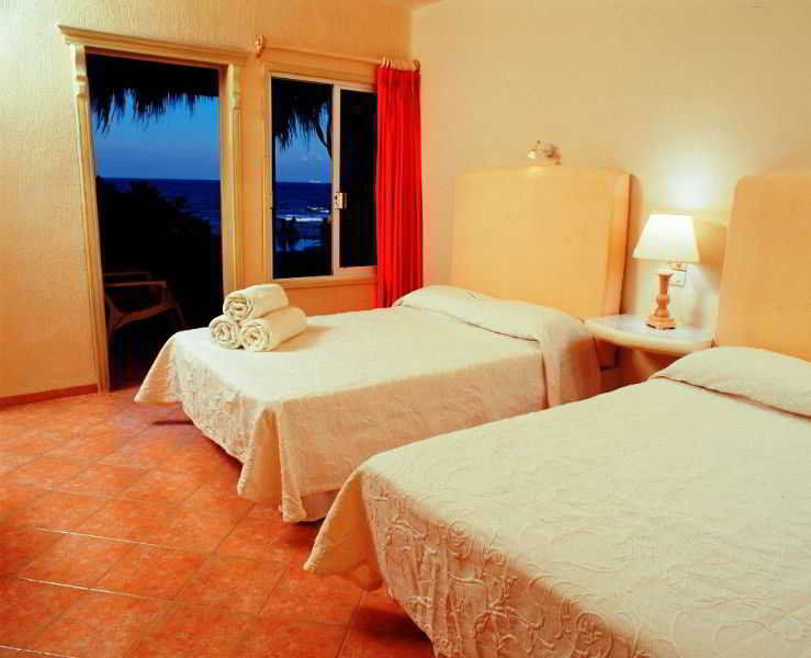 Hotel Playa La Media Luna Исла-Мухерес Экстерьер фото