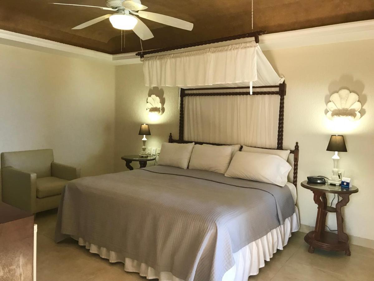 Hotel Playa La Media Luna Исла-Мухерес Экстерьер фото